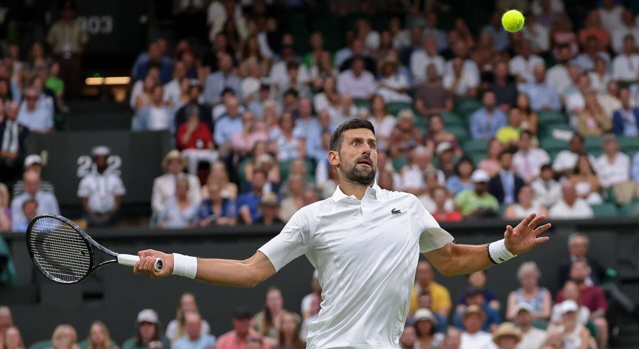 Novak Djokovic, victorie fără emoții în turul doi de la Wimbledon