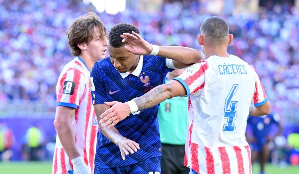 Tăvălit tot meciul, Mbappe n-a mai rezistat la interviuri: „Știm și noi! Duceți-vă dracului!”