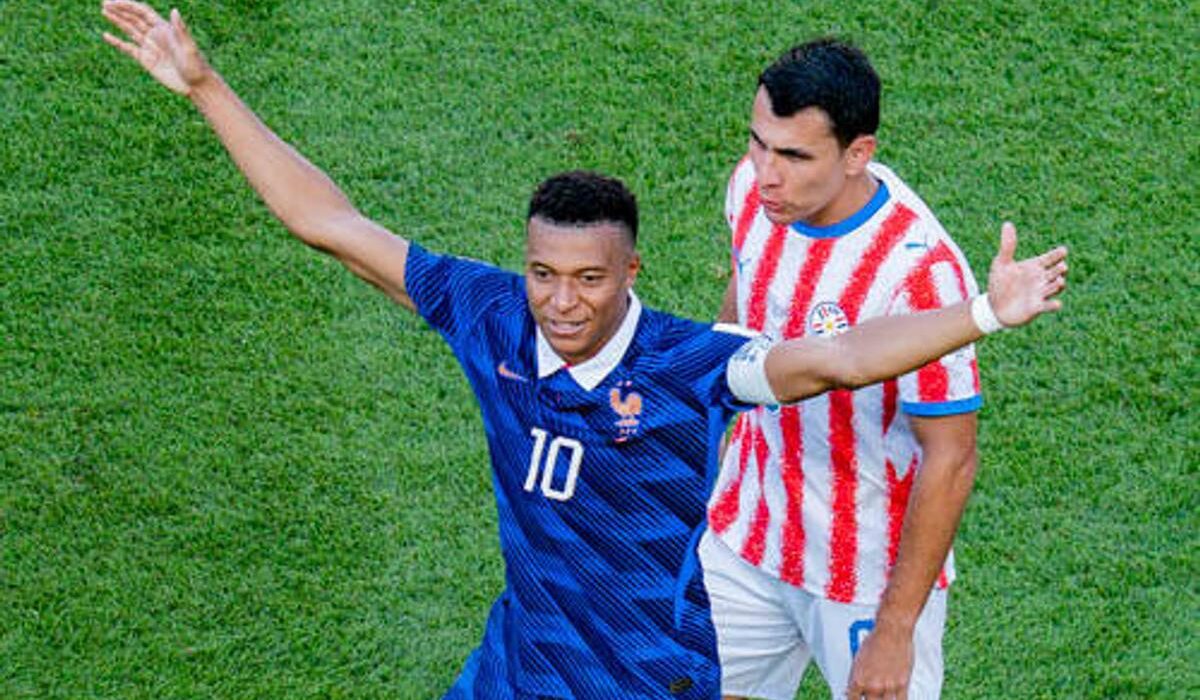 Imaginile care l-au transformat pe Mbappe în „inamicul numărul 1” în Paraguay! Ce s-a întâmplat după fluierul final