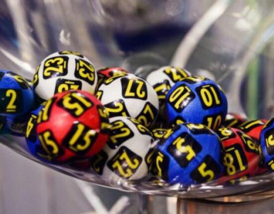 Noi trageri loto duminică, 5 iulie. Report de peste 7 milioane de euro la 6/49