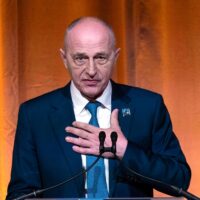 Fost adjunct NATO: „România s-a comportat admirabil. Nu trebuie să se teamă de retragerea trupelor americane”