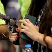 Revolvere cu muniție reală: Cadoul lui Erdogan pentru liderii NATO. Un premier spune că a fost nevoit să lase pistolul în Turcia