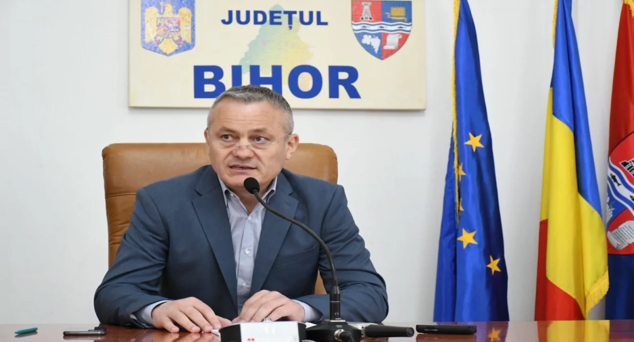 Șeful CJ Bihor sesizează comisia de disciplină după solicitarea lui Dragoș Pîslaru. Directorul DGASPC, vizat în scandalul Viorel Pașca