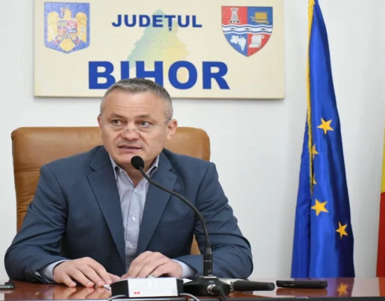 Șeful CJ Bihor sesizează comisia de disciplină după solicitarea lui Dragoș Pîslaru. Directorul DGASPC, vizat în scandalul Viorel Pașca