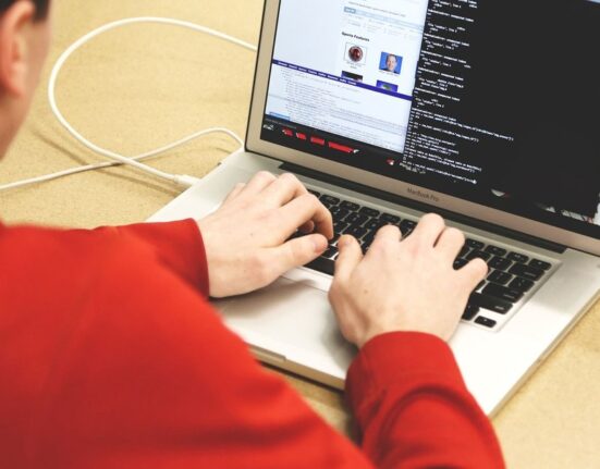 Autoritățile verifică un posibil atac informatic, după ce site-urile mai multor primării din Covasna au devenit nefuncționale