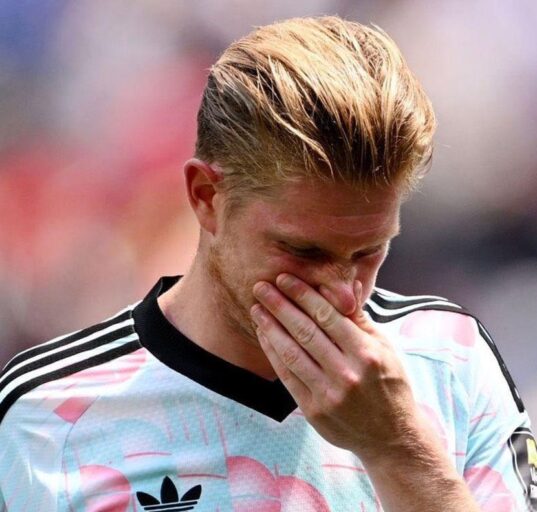 Cu ochii în lacrimi, De Bruyne le-a tăiat-o jurnaliștilor » Urmează retragerea?!: „Lăsați-mă să mă odihnesc”