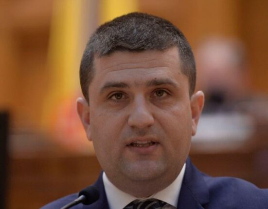 Ministrul Transporturilor cere explicații șefului CFR Călători: Majoritatea pasagerilor reclamă lipsa aerului condiționat din vagoane