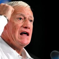 Didier Deschamps face cu ou și cu oțet arbitrajul după înfrângerea cu Spania: „Are nivelul pentru o semifinală de Mondial?”
