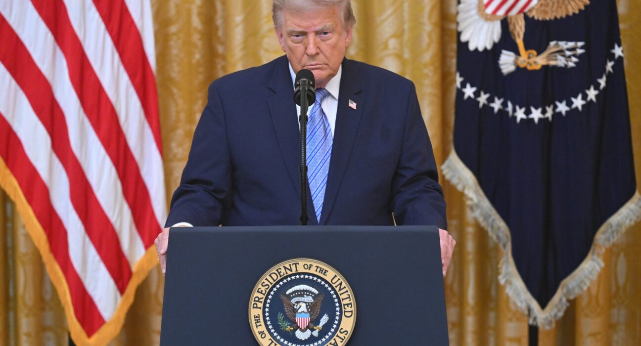 Donald Trump spune că există „vulnerabilități șocante” în sistemul electoral al SUA. De ce acuză China