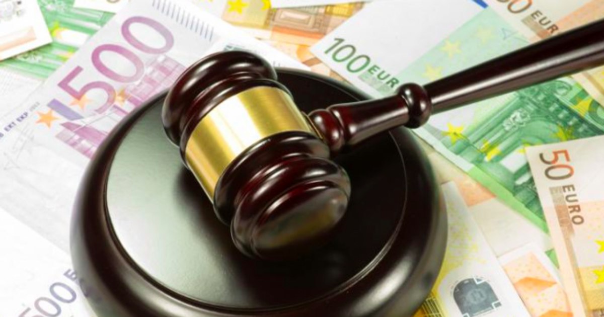 Un bărbat concediat abuziv a refuzat sumele compensatorii. A câștigat în instanță despăgubiri de trei ori mai mult