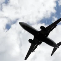 Cum era să fii stewardesă pe vremea lui Ceaușescu: A fost urmărită de Securitate, a zburat cu Steaua spre gloria de la Sevilla și zboruri în Occident