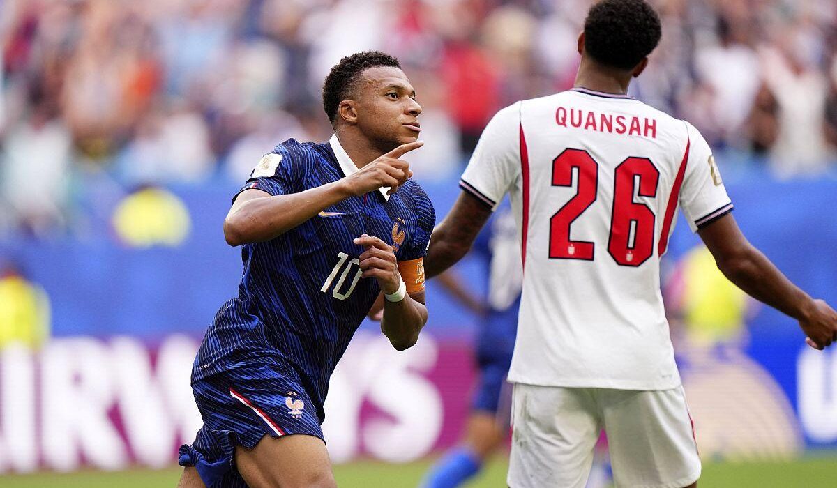 Noul marcator #1 al Mondialului, Mbappe nu deschide încă șampania: „Messi înscrie în finală, asta e sigur”