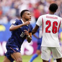 Noul marcator #1 al Mondialului, Mbappe nu deschide încă șampania: „Messi înscrie în finală, asta e sigur”