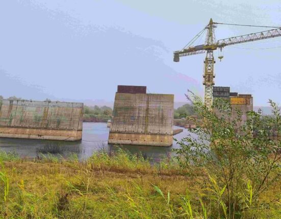 Hidroelectrica, sub asediul activiștilor de mediu: Acționarii decid viitorul investițiilor, ecologiștii cer blocarea proiectelor începute înainte de 1989