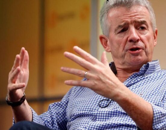 Șeful Ryanair neagă faptul că un bărbat ar fi fost aspirat pe geamul spart al unui avion: „Aceste afirmații sunt lipsite de sens”