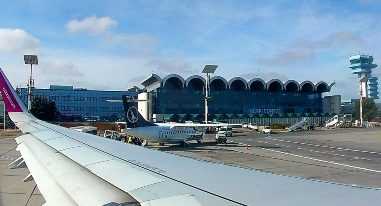 Scene incredibile pe Aeroportul Otopeni: O femeie cu 15 acte de identitate false voia să plece în Franța