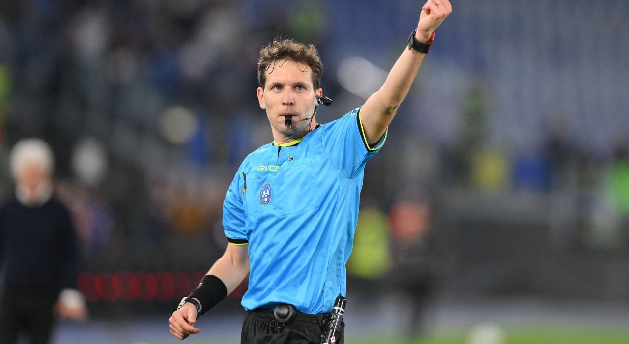 UEFA a decis! Arbitrul delegat pentru meciul Universitatea Craiova