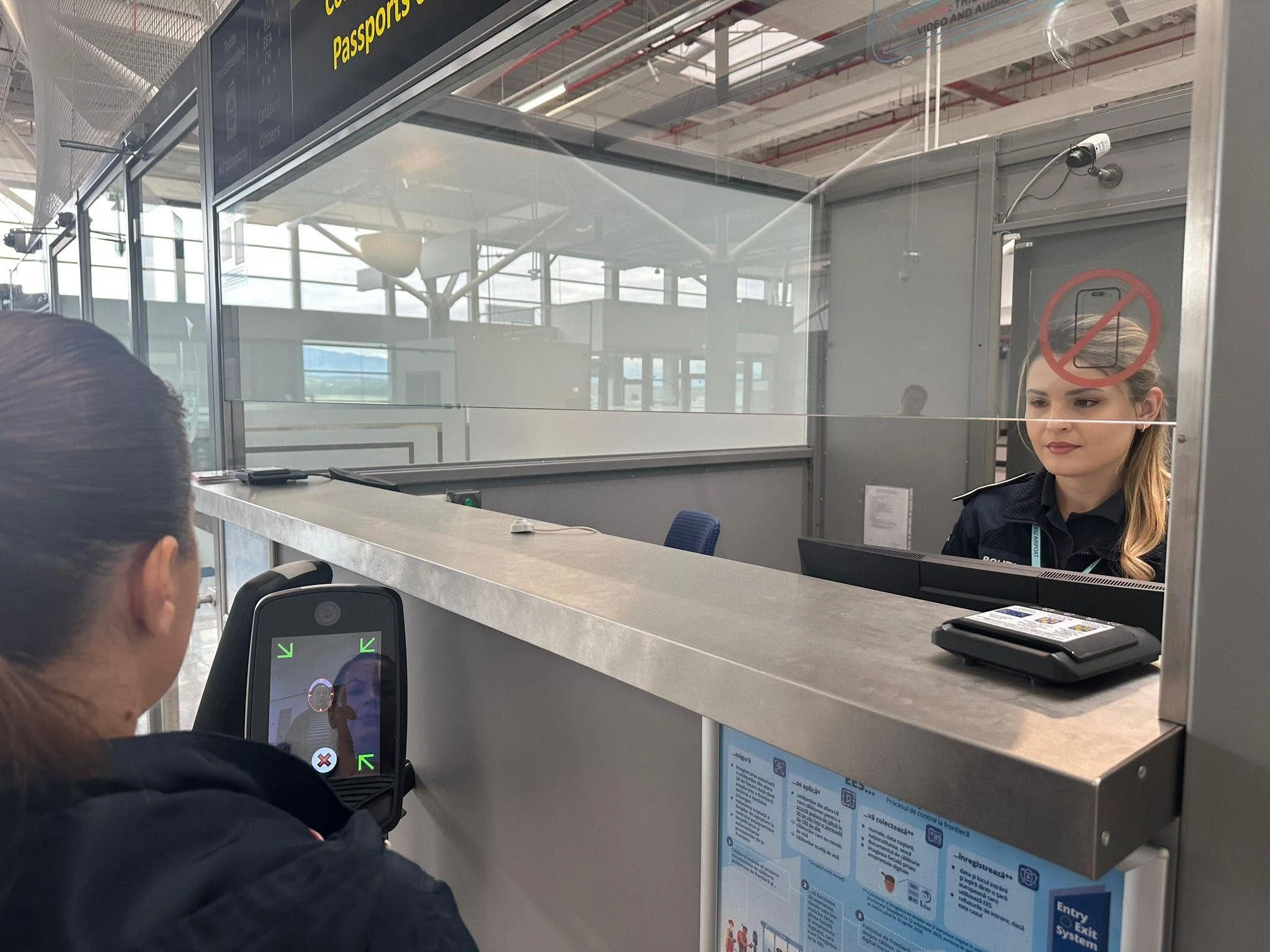 Sistemul EES se aplică tuturor cetăţenilor din afara UE şi Schengen. FOTO: MAI