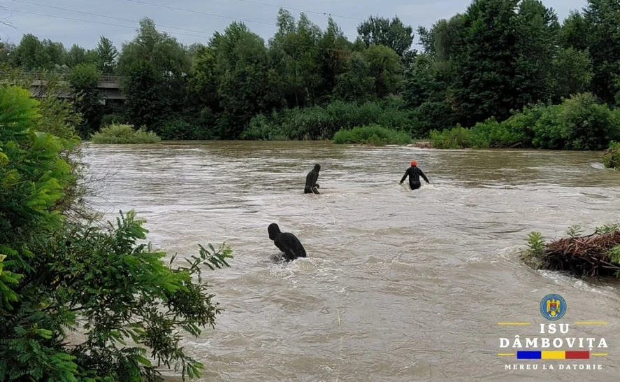 Cei doi tineri au fost găsiți decedați. FOTO ISU Dâmbovița